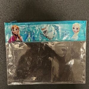 Disney Frozen Blue and Clear Art Pouch